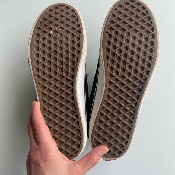 Vans- Gray Youth Size 6 - Picture 5 of 6